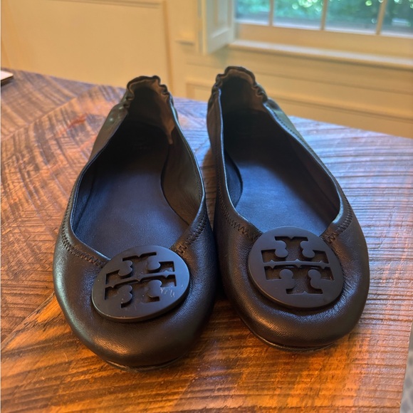 Tory Burch Shoes - Tory Burch Minnie Travel Ballet Flat in Perfect Black